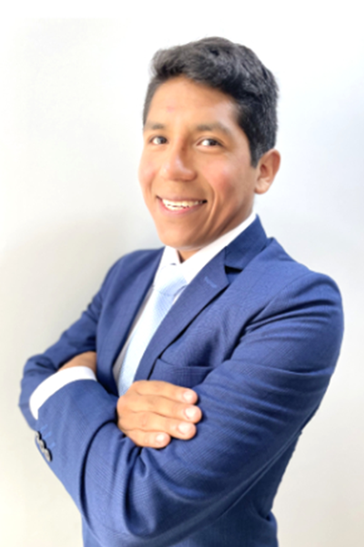 Dr. Alberto Vargas Pareja