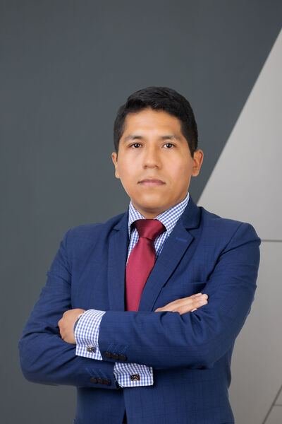 Dr. Alberto Vargas Pareja